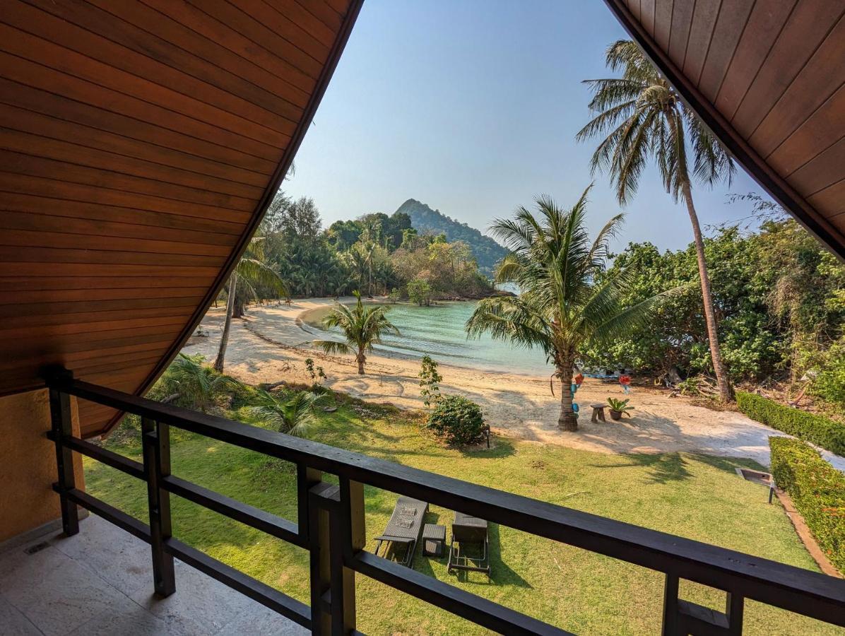 Half Moon Beach Villa Koh Chang Exterior foto